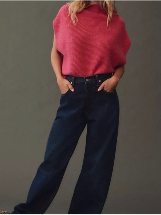 Anthropologie Tops - Anthropologie Ezra Short-Sleeve Sweater Tee in Bright Pink 100% cashmere